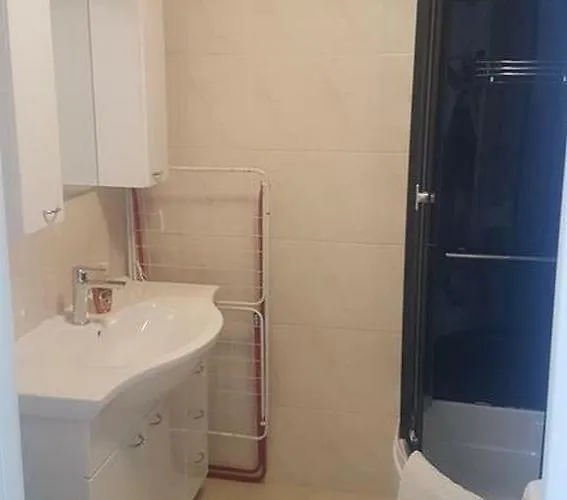 Appartamento With Parking Space - 17663 Fiume