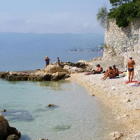 Appartement With Parking Space - 17663